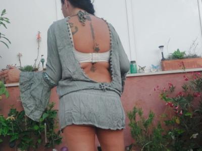 Verschiedene Tuniken – neu und ungetragen