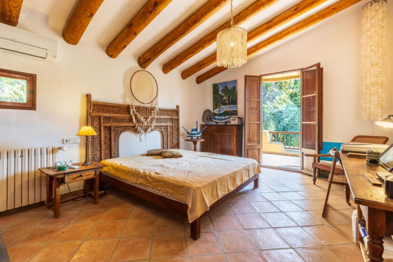 Villa im Ibizastil mit Pool in Cielo de Bonaire Alcudia