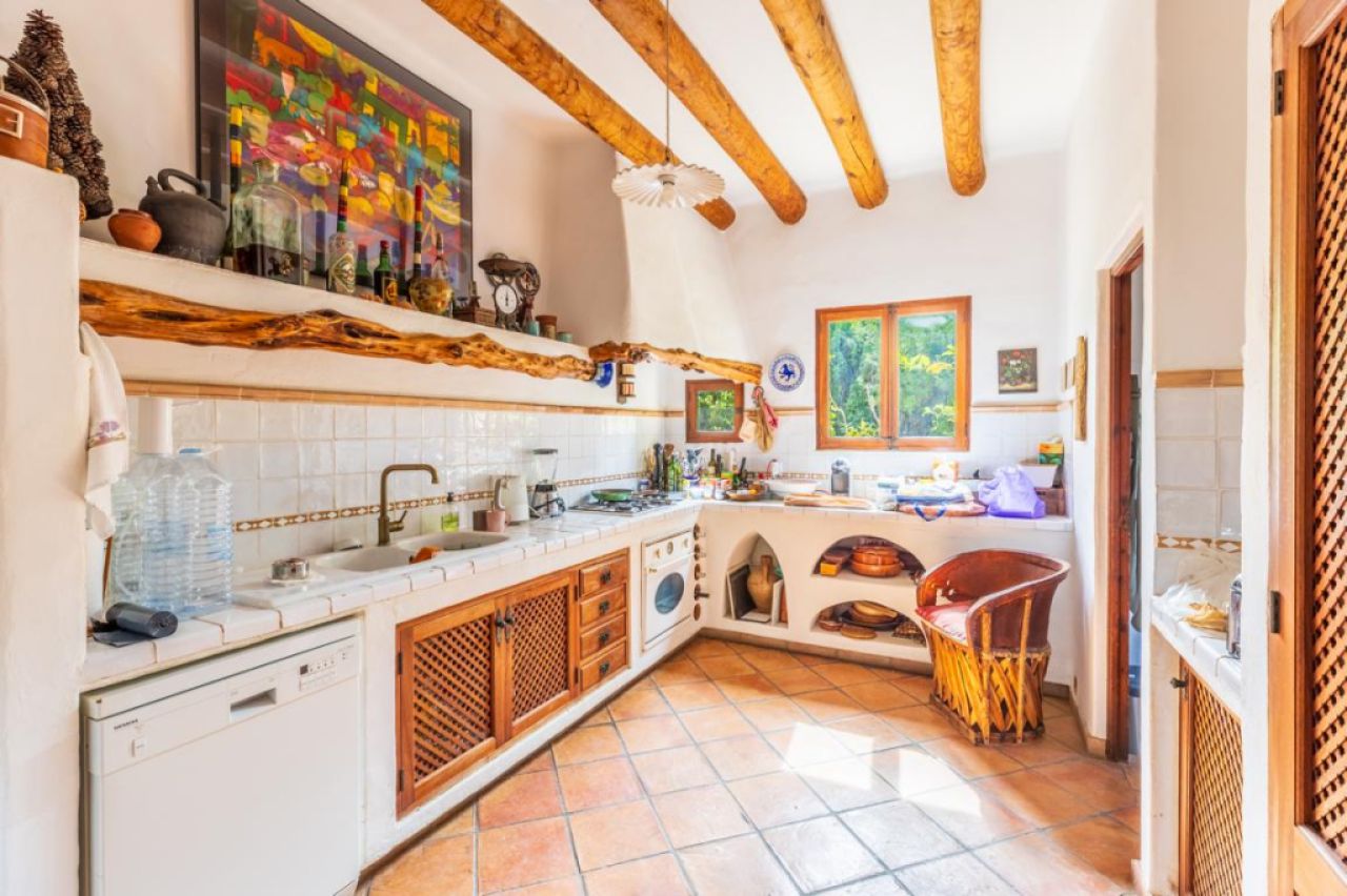 Villa im Ibizastil mit Pool in Cielo de Bonaire Alcudia