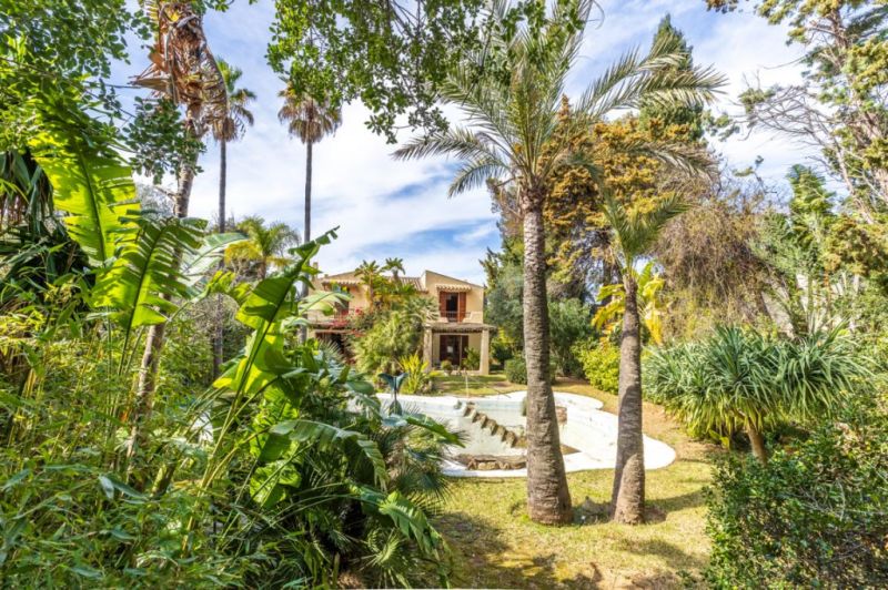 Villa im Ibizastil mit Pool in Cielo de Bonaire Alcudia