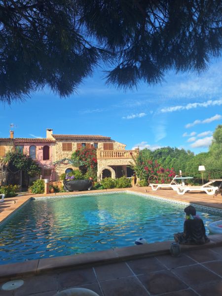 Villa con apartamento vacacional y estudio en alquiler en Porto Cristo