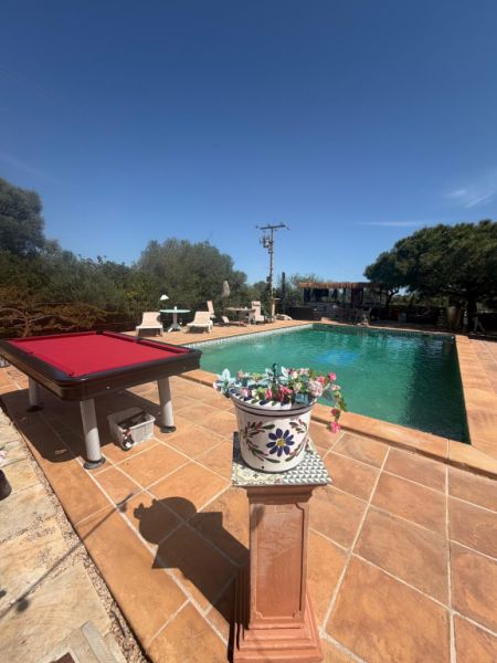 Villa con apartamento vacacional y estudio en alquiler en Porto Cristo