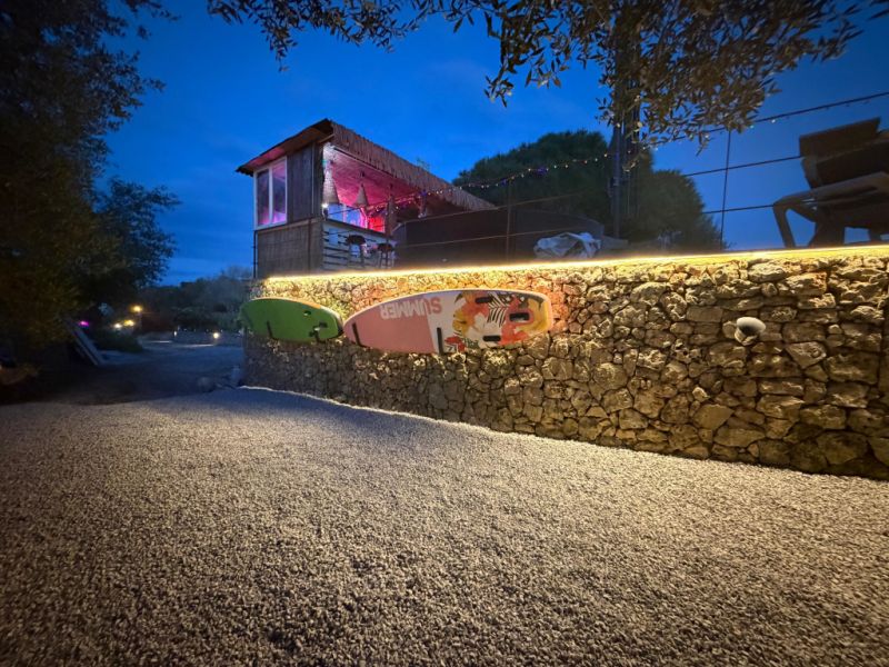 Villa con apartamento vacacional y estudio en alquiler en Porto Cristo