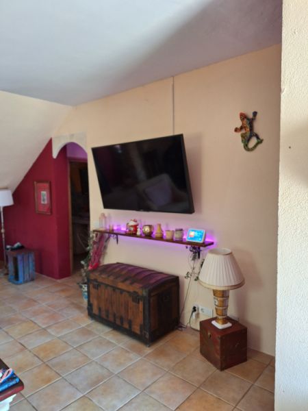 Villa con apartamento vacacional y estudio en alquiler en Porto Cristo
