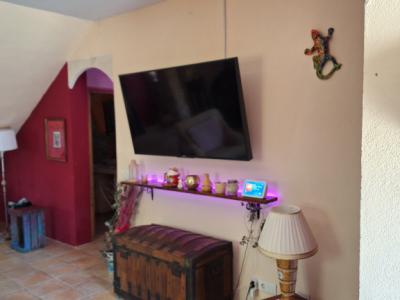 Villa con apartamento vacacional y estudio en alquiler en Porto Cristo