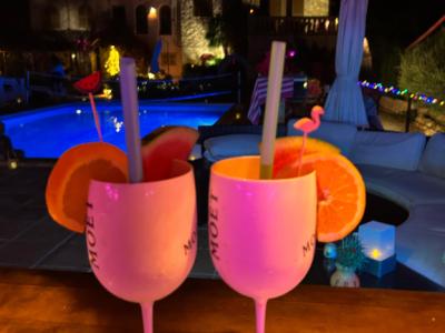 Villa con apartamento vacacional y estudio en alquiler en Porto Cristo