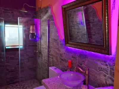 Villa con apartamento vacacional y estudio en alquiler en Porto Cristo