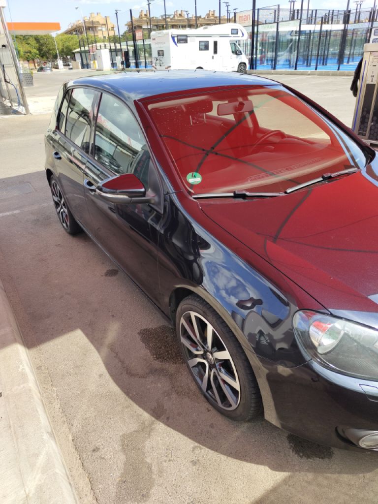 Volkswagen Golf VI 2.0 TDI 2012 – Negro, Asientos Alcántara