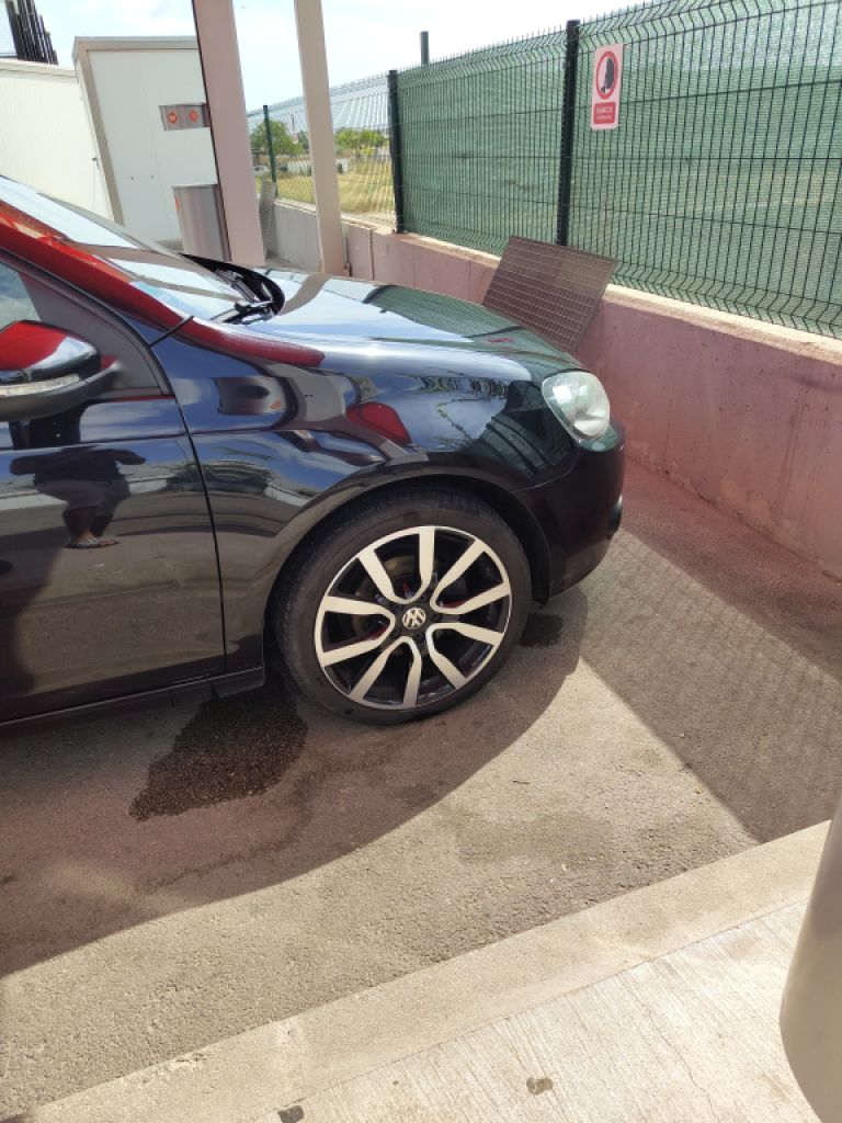 Volkswagen Golf VI 2.0 TDI 2012 – Negro, Asientos Alcántara