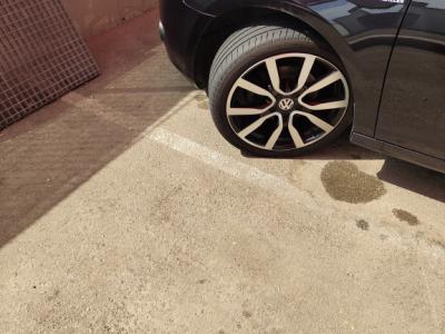 Volkswagen Golf VI 2.0 TDI 2012 – Negro, Asientos Alcántara