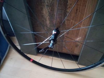 Rueda delantera / Bicicleta de carretera aluminio