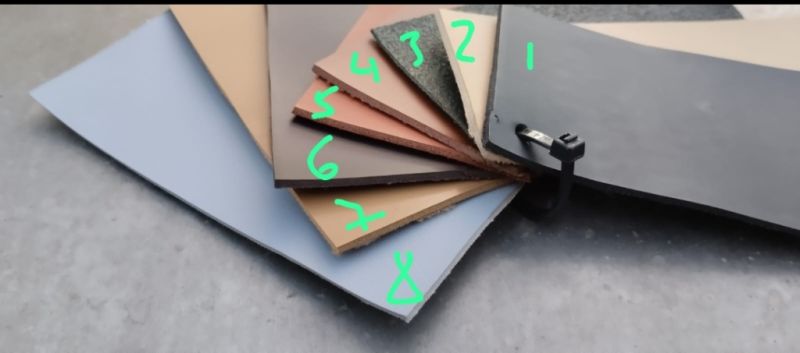 VW 181 Kübel 1971 con histórico campo de concentración español