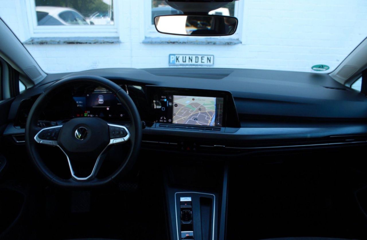 VW Golf 8 Hybrid DSG