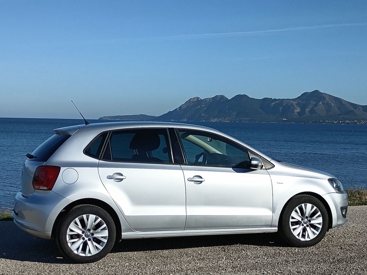 VW Polo edición especial Life 1.ª mano Aire acondicionado Permuta posible