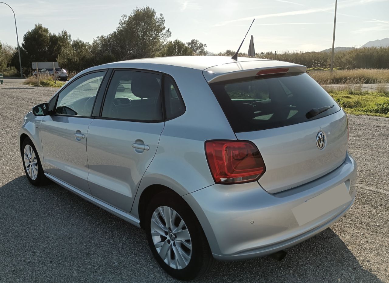 VW Polo edición especial Life 1.ª mano Aire acondicionado Permuta posible
