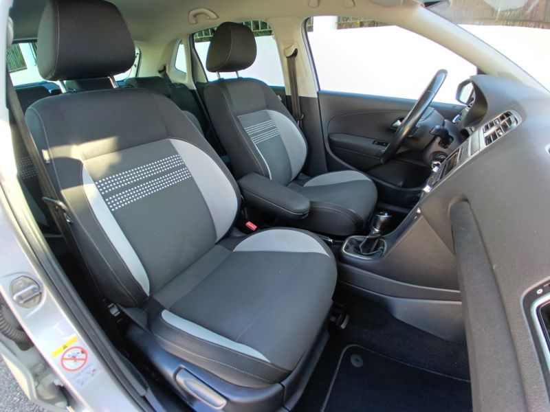 VW Polo edición especial Life 1.ª mano Aire acondicionado Permuta posible