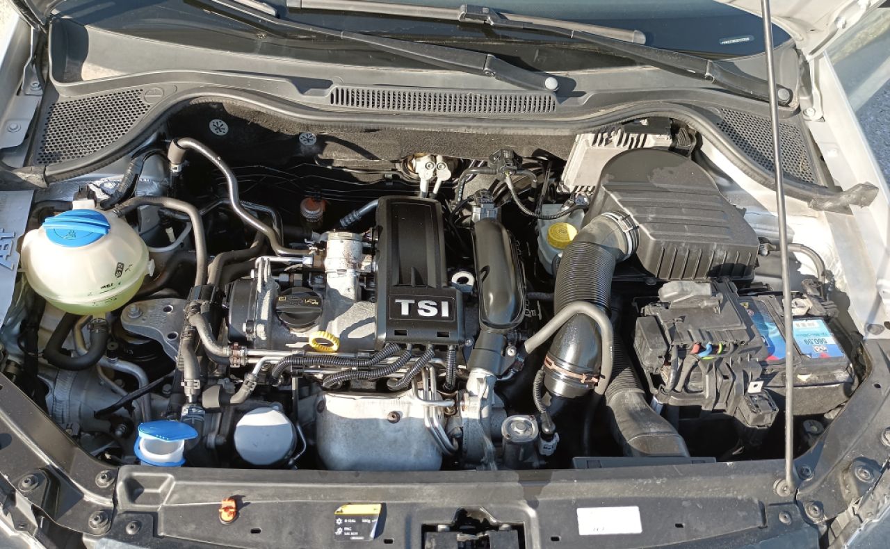 VW Polo edición especial Life 1.ª mano Aire acondicionado Permuta posible