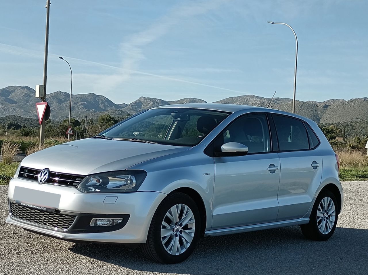 VW Polo edición especial Life 1.ª mano Aire acondicionado Permuta posible