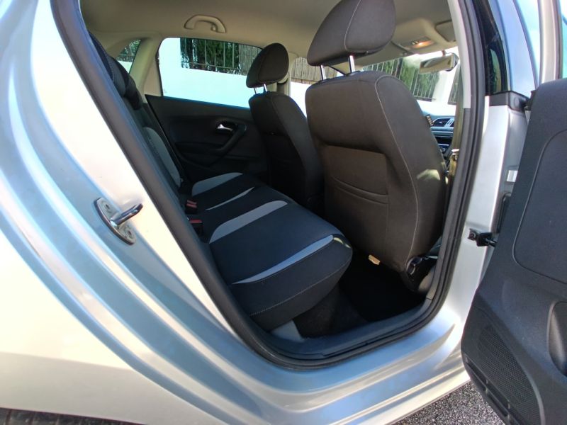 VW Polo edición especial Life 1.ª mano Aire acondicionado Permuta posible