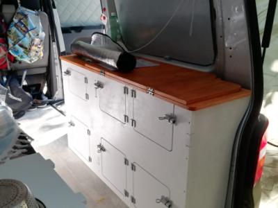 VW T5 Bus Camper – ¡listo para nuevas aventuras!