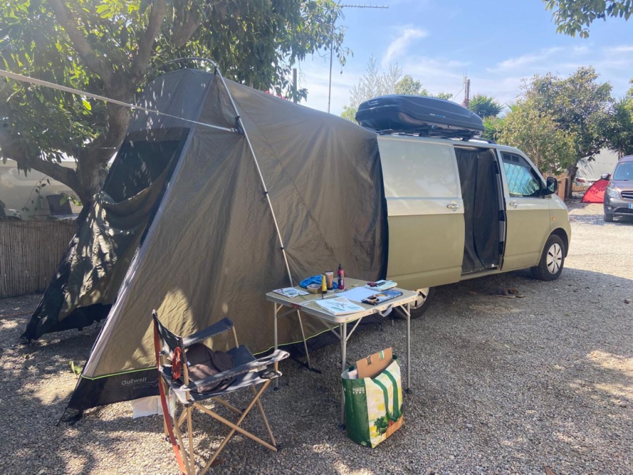 VW T5 Bus Camper – ¡listo para nuevas aventuras!