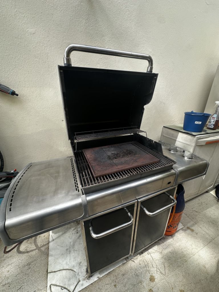 Barbacoa de gas Weber – 600€