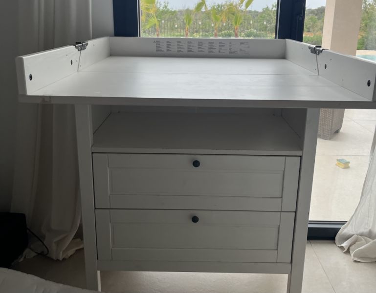 Changing table