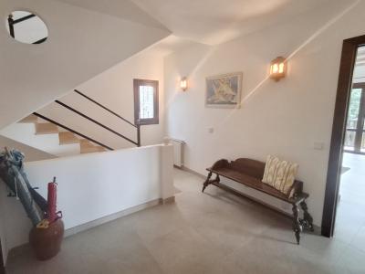 Winter: 2-level chalet with oil central heating, garden and pool in Cala Dor - near the harbor -- CH 23 WT