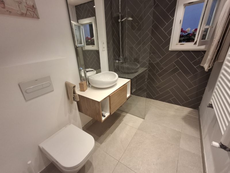 Winter: 2-level chalet with oil central heating, garden and pool in Cala Dor - near the harbor -- CH 23 WT