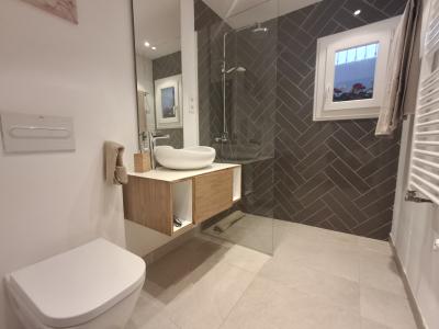 Winter: 2-level chalet with oil central heating, garden and pool in Cala Dor - near the harbor -- CH 23 WT