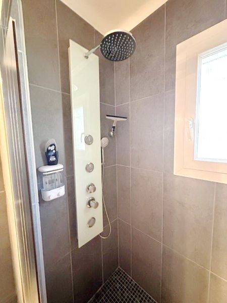 Winter: 2 Etagenchalet mit Olzentralheizung und Pool in Cala Dor -- CH 12 WT