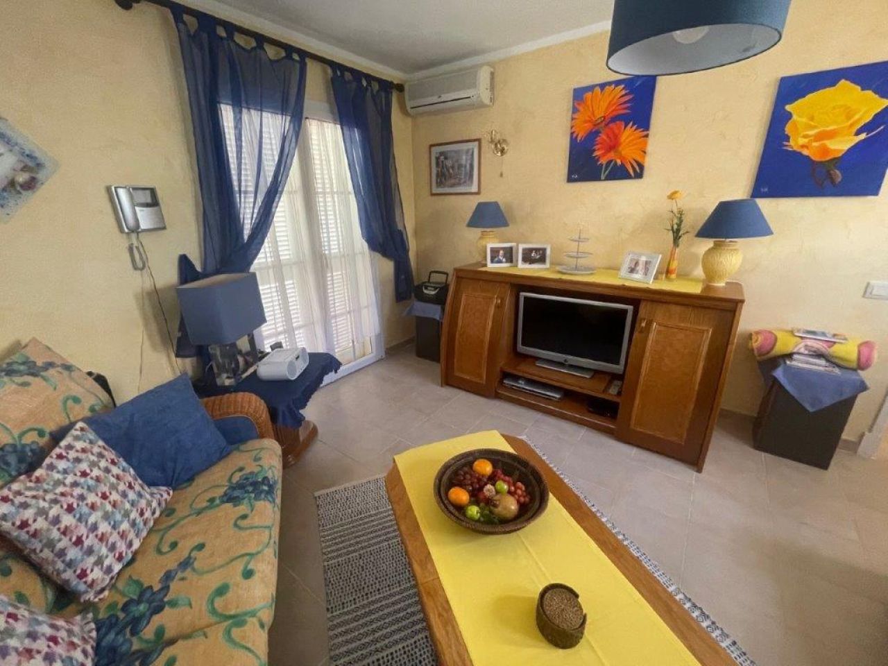 Winter: 2 Etagenchalet mit Olzentralheizung und Pool in Cala Dor -- CH 12 WT