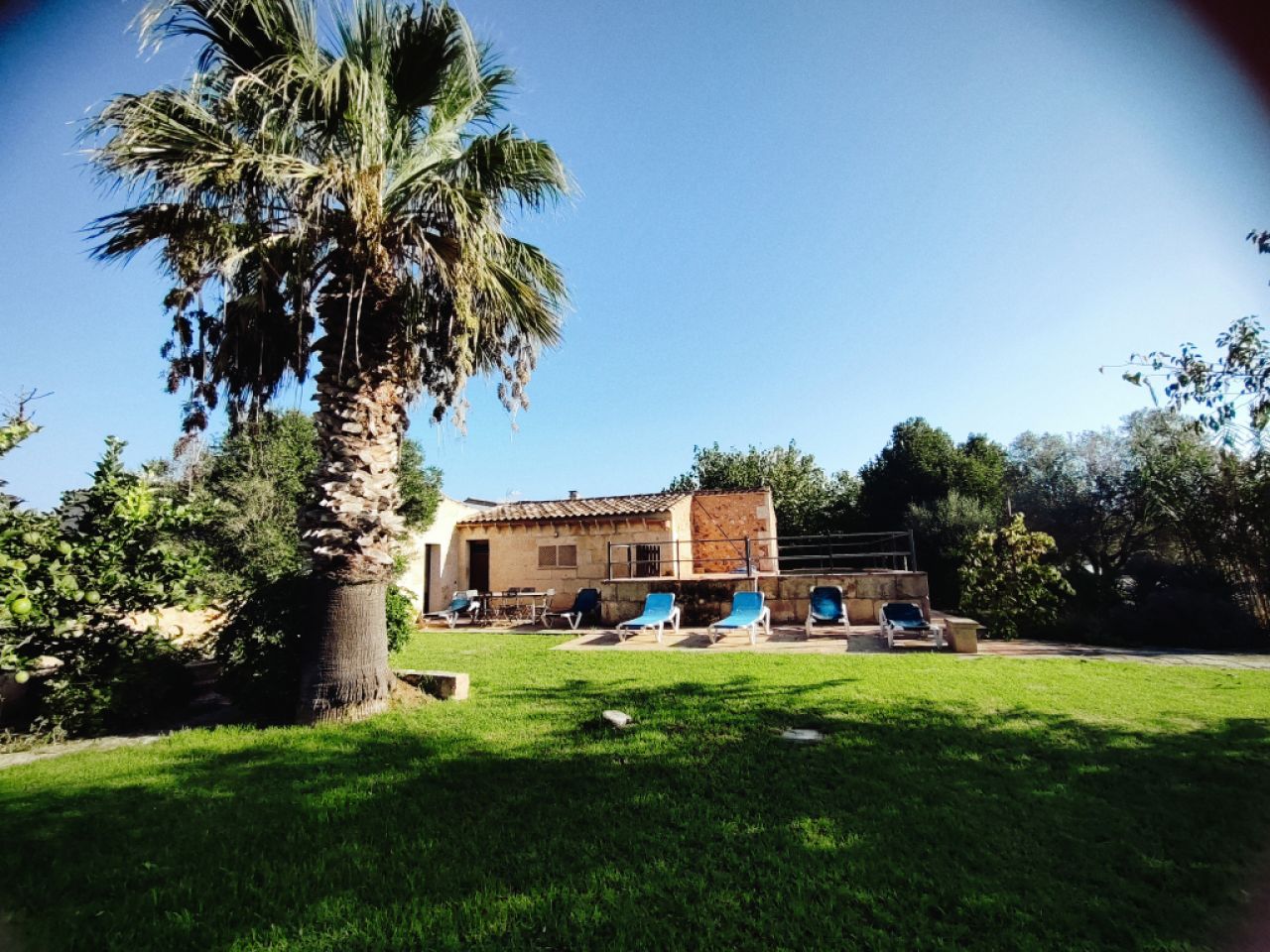 Winter: 2 Häuser auf einem Grundstück mit AC,Kamin und guter Lage bei Campos --- F 92 a + b WT