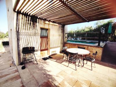 Winter: 2 Häuser auf einem Grundstück mit AC,Kamin und guter Lage bei Campos --- F 92 a + b WT