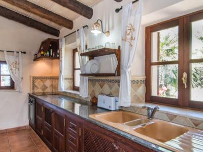 WINTER 25 / 26 : Grosse FInca mit Heizung, Pool und in ruhiger Lage bei Felanitx -- F 13 WT