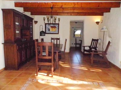 WINTER 25 / 26 : Grosse FInca mit Heizung, Pool und in ruhiger Lage bei Felanitx -- F 13 WT