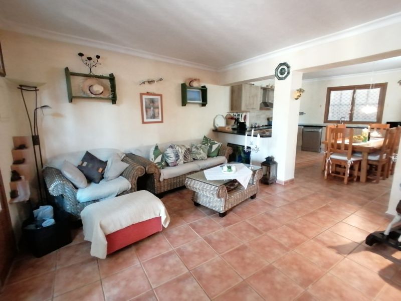 Invierno 26/27: Apartamento en el campo con A/C, terrazas cerca de Cas Concos -- FAP 39 WT