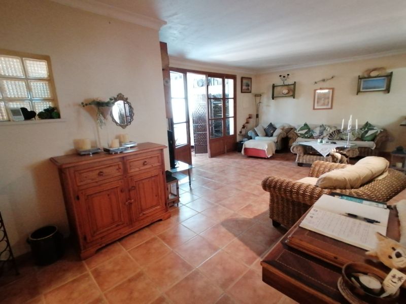 Invierno 26/27: Apartamento en el campo con A/C, terrazas cerca de Cas Concos -- FAP 39 WT