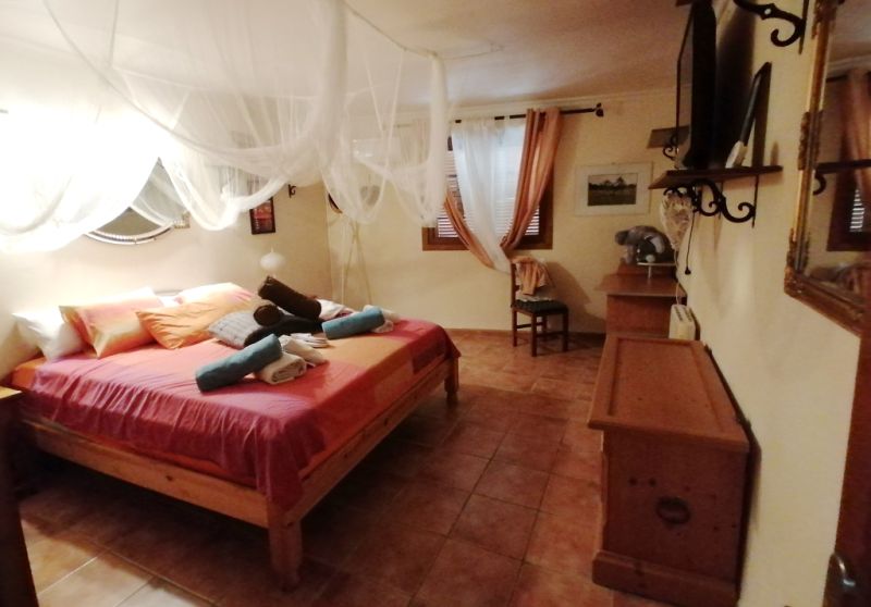 Invierno 26/27: Apartamento en el campo con AC y chimenea en una zona tranquila cerca de Cas Concos -- FAP 39 wT