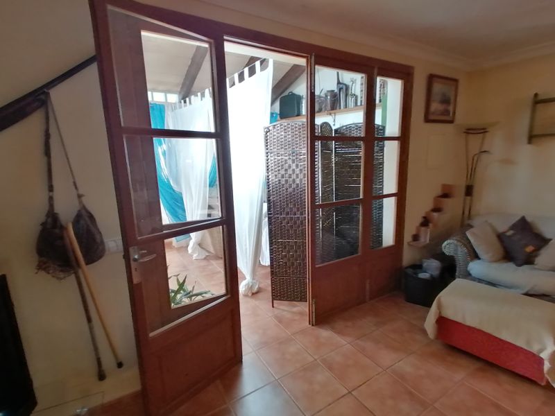 Invierno 26/27: Apartamento en el campo con AC y chimenea en una zona tranquila cerca de Cas Concos -- FAP 39 wT