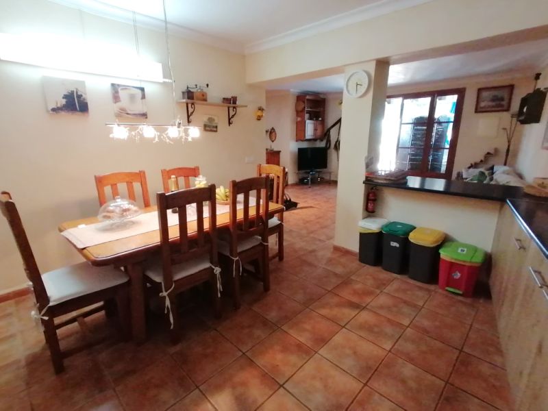 Invierno 26/27: Apartamento en el campo con AC y chimenea en una zona tranquila cerca de Cas Concos -- FAP 39 wT