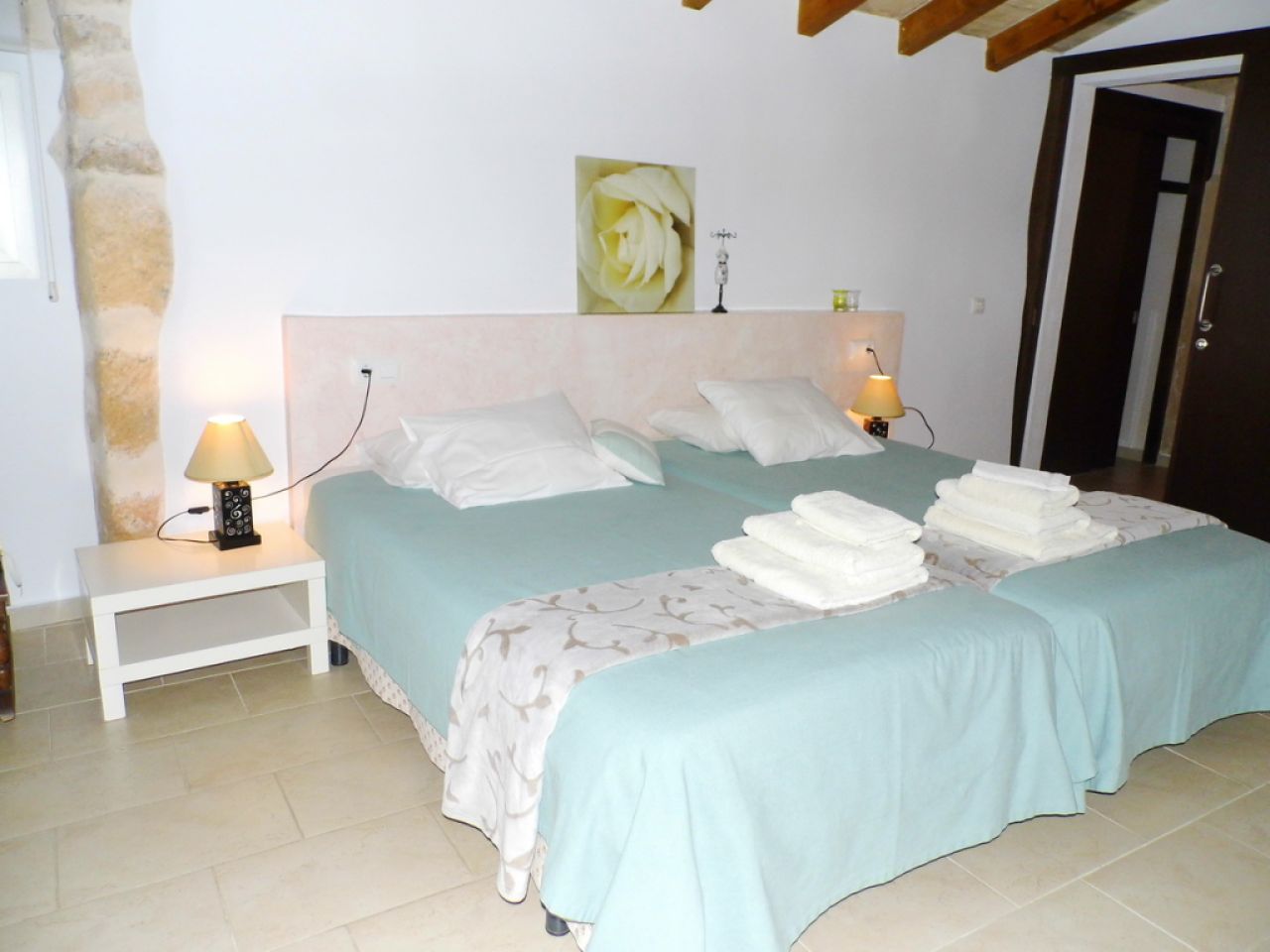 WINTER 26 / 27: Kleine Casita mit Terrasse auf dem Lande bei Manacor -- F 250 c