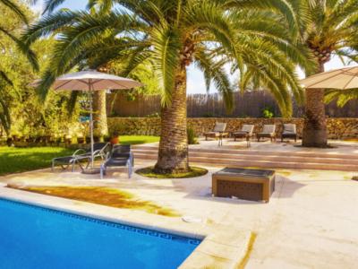 Winter 27 / 28: Ebenerdiges Chalet mit AC und Pool bei Es Carritxo -- CH 17 WT