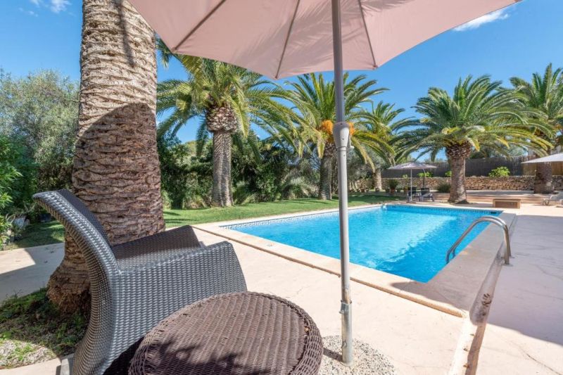 Winter 27 / 28: Ebenerdiges Chalet mit AC und Pool bei Es Carritxo -- CH 17 WT