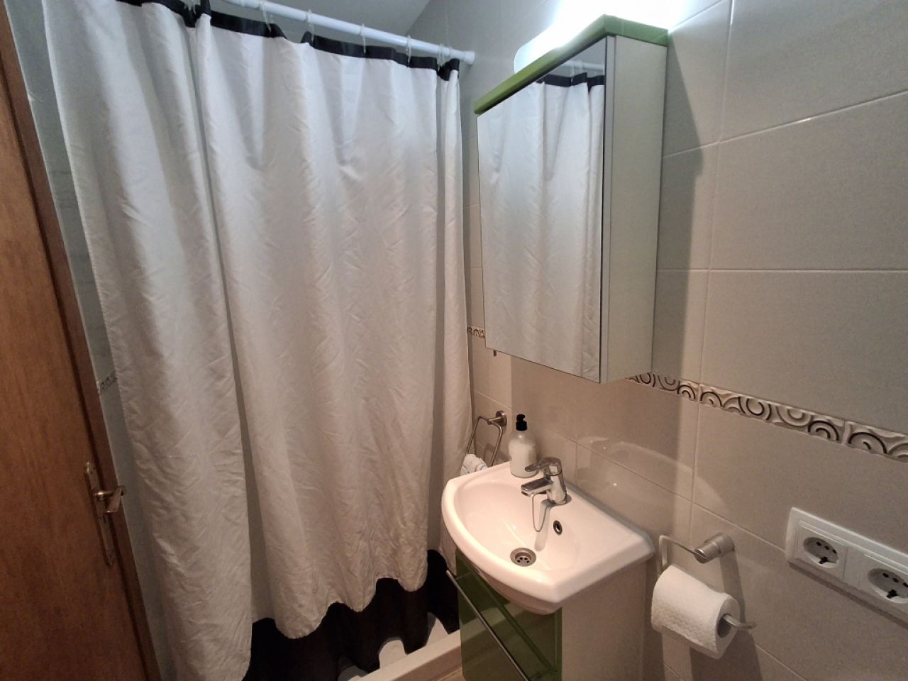 Winter 27 / 28: Bright apartment with AC on the first line of Sa Rapita--- AP 03 WT