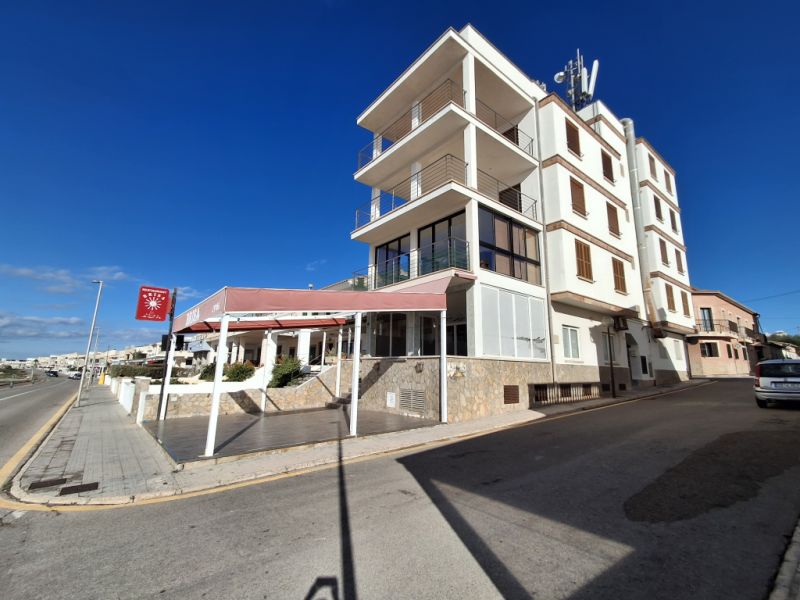 Winter 27 / 28: Bright apartment with AC on the first line of Sa Rapita--- AP 03 WT