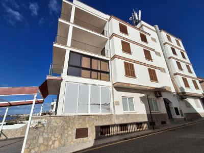 Winter 27 / 28: Bright apartment with AC on the first line of Sa Rapita--- AP 03 WT