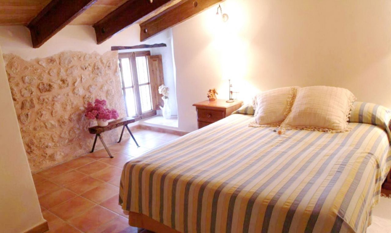 WINTER: 3 sep. Häuser mit 2 Pools und Heizung bei Manacor --- F 250 CM