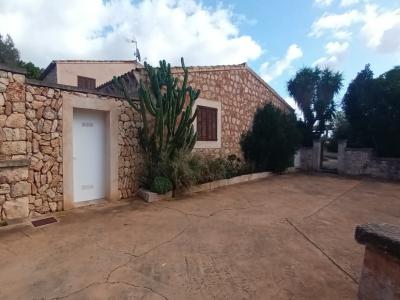 Invierno: 4 apts con piscina comunitaria, BBQ y AC en una aldea cerca de Campos -- AP 23 a - d WT