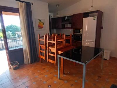 Invierno: 4 apts con piscina comunitaria, BBQ y AC en una aldea cerca de Campos -- AP 23 a - d WT